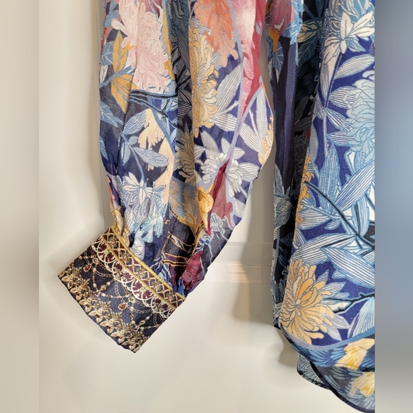 Camilla Raglan Button Up Silk Shirt Blouse Nouveau Nights - Picture 9 of 16